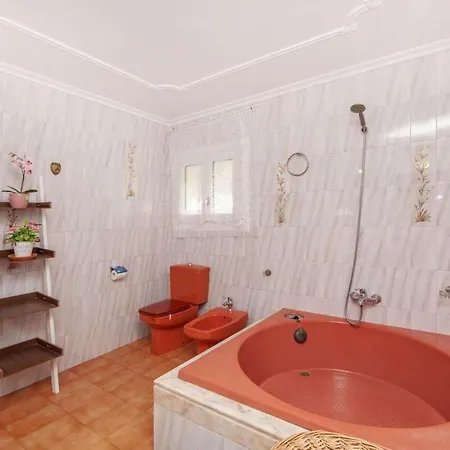 Montemar Villa *